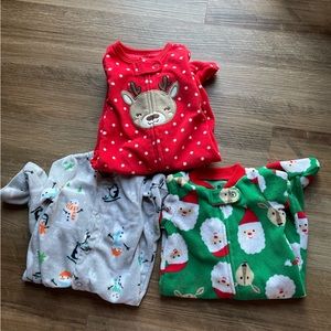 Christmas bundle newborn fleece footie pajamas EUC reindeer Santa winter snowman